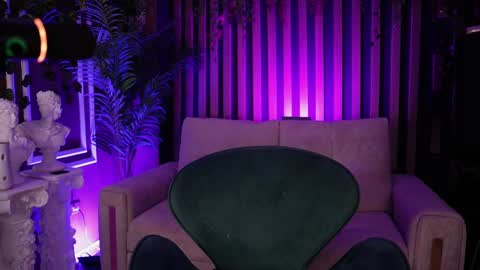   online show from 6, 10, 2025