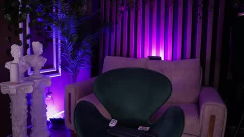   online show from 7, 10, 2025