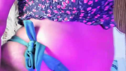 Snapshot of _krystal_cambell chatting on 8, 6, 2026 _krystal_cambell online show from 8, 6, 2026