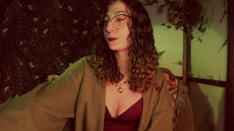 Lady Luna online show from 10, 12, 2024