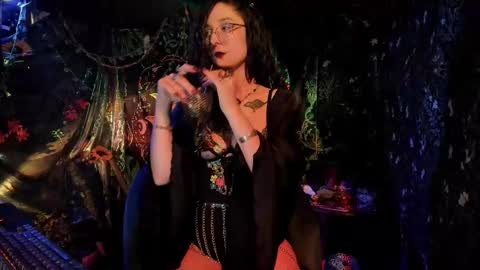 Lady Luna online show from 13, 11, 2025