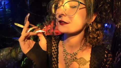 Snapshot of _lady_luna_ chatting on 3, 4, 2026 Lady Luna online show from 3, 4, 2026