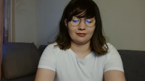 Snapshot of _lalilu_ chatting on 4, 12, 2024 _lalilu_ online show from 4, 12, 2024