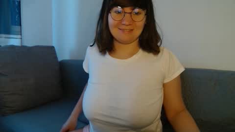 Snapshot of _lalilu_ chatting on 7, 12, 2024 _lalilu_ online show from 7, 12, 2024