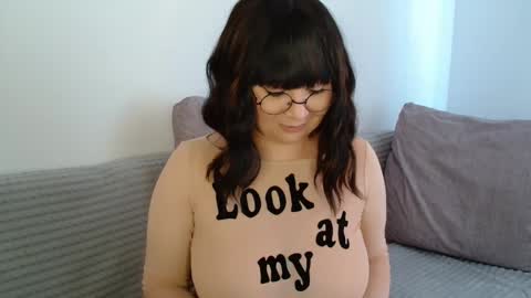 Snapshot of _lalilu_ chatting on 22, 9, 2025 _lalilu_ online show from 22, 9, 2025