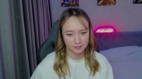 Snapshot of _lalune_ chatting on 25, 1, 2025 _lalune_ online show from 25, 1, 2025