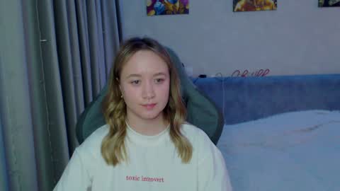 Snapshot of _lalune_ chatting on 25, 1, 2025 _lalune_ online show from 25, 1, 2025