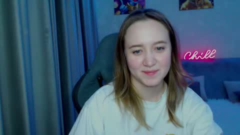 Snapshot of _lalune_ chatting on 16, 2, 2025 _lalune_ online show from 16, 2, 2025
