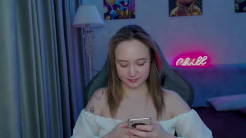 Snapshot of _lalune_ chatting on 17, 2, 2025 _lalune_ online show from 17, 2, 2025