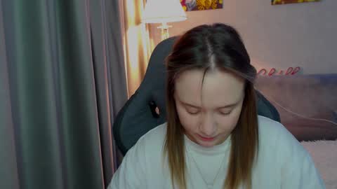 Snapshot of _lalune_ chatting on 21, 2, 2025 _lalune_ online show from 21, 2, 2025