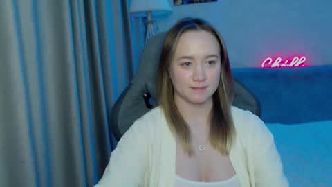 Snapshot of _lalune_ chatting on 25, 2, 2025 _lalune_ online show from 25, 2, 2025