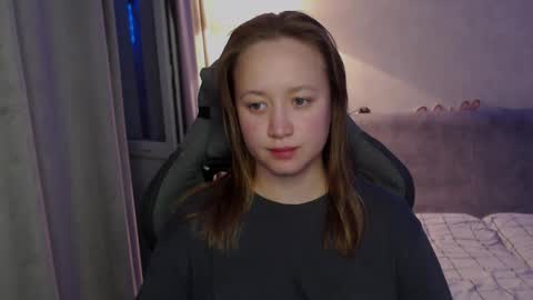 Snapshot of _lalune_ chatting on 21, 9, 2025 _lalune_ online show from 21, 9, 2025