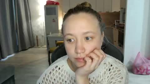 Snapshot of _lalune_ chatting on 27, 6, 2026 _lalune_ online show from 27, 6, 2026