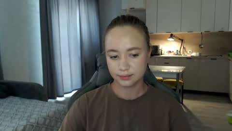 Snapshot of _lalune_ chatting on 29, 7, 2026 _lalune_ online show from 29, 7, 2026