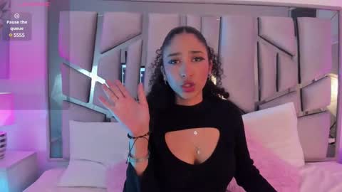 Lanna  online show from 25, 1, 2025