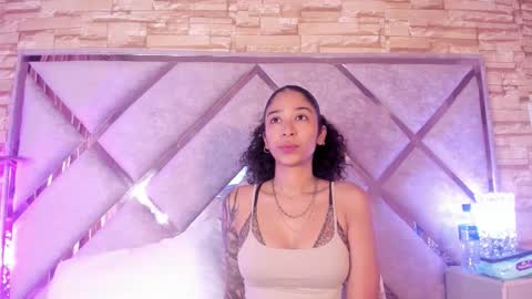 Lanna  online show from 23, 10, 2025