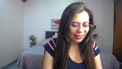 Snapshot of _lara1 chatting on 25, 12, 2024 paulina online show from 25, 12, 2024