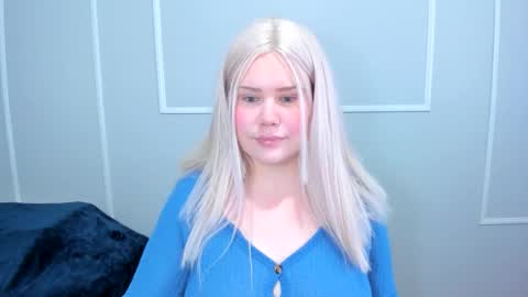 Snapshot of _leana_oo chatting on 21, 12, 2025 leana online show from 21, 12, 2025