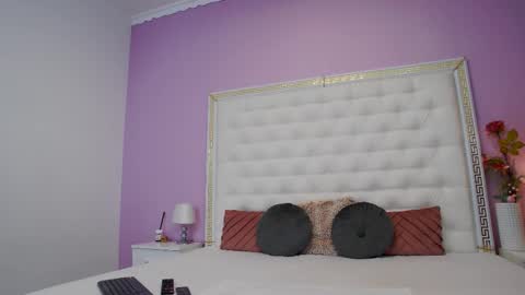 Lena Paul online show from 17, 12, 2025