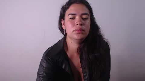 Snapshot of _leslie chatting on 3, 5, 2026 Leslie online show from 3, 5, 2026