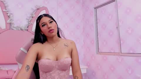  Lia Swan  online show from 2, 12, 2025