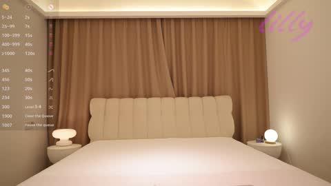 Snapshot of _lillilly_ chatting on 7, 10, 2025 _lillilly_ online show from 7, 10, 2025