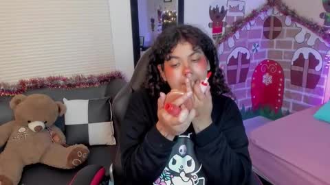 Snapshot of _lilly_miller chatting on 16, 12, 2025 Liily online show from 16, 12, 2025