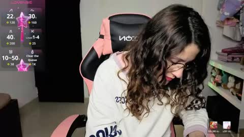 Snapshot of _lindasy_ chatting on 22, 4, 2026 Lindasy online show from 22, 4, 2026