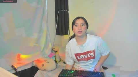 Snapshot of _litle_mily_ chatting on 4, 4, 2026 Mily online show from 4, 4, 2026