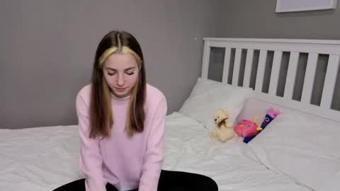 Emma online show from 12, 11, 2025