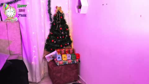 Ivy 3 online show from 6, 1, 2025