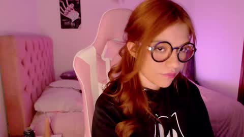 Snapshot of _lloou_ chatting on 10, 3, 2025 Sofia 3 online show from 10, 3, 2025