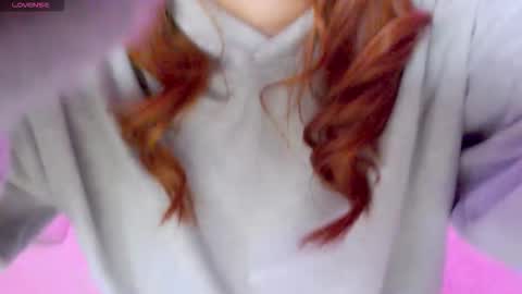 Snapshot of _lloou_ chatting on 5, 11, 2025 Sofia 3 online show from 5, 11, 2025