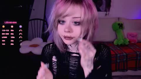 Snapshot of _lollyshy_ chatting on 28, 11, 2025 Lolly online show from 28, 11, 2025