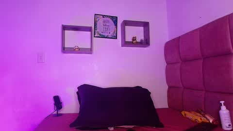 Lorrayne online show from 20, 1, 2025