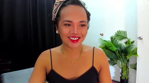 _lovelyyan69_ online show from 5, 11, 2025