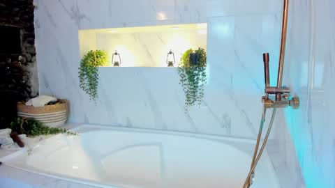 Snapshot of _luna_dupont_ chatting on 4, 2, 2025  Luna  online show from 4, 2, 2025