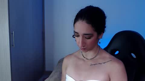 Snapshot of _luna_dupont_ chatting on 24, 3, 2026 Luna online show from 24, 3, 2026