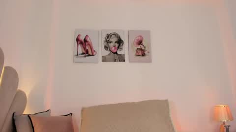 Snapshot of _luuciana_ chatting on 16, 4, 2026 _luuciana_ online show from 16, 4, 2026