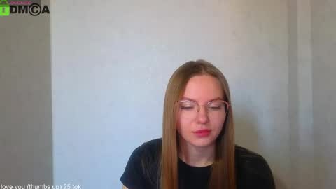 Snapshot of _lysafeta_ chatting on 24, 4, 2026 Welcome guys Pleasure to see you all here My name is Lysafeta and MichaelaTip menu is active Private is open online show from 24, 4, 2026