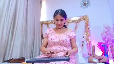 _marcela__ online show from 2, 12, 2025