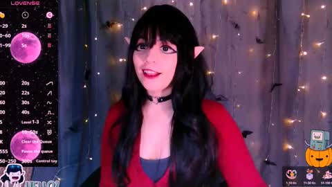 Snapshot of _marcelline_ chatting on 27, 10, 2025 Kira online show from 27, 10, 2025
