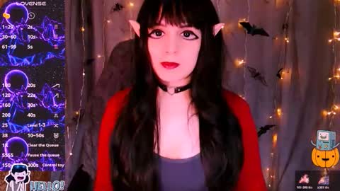 Snapshot of _marcelline_ chatting on 2, 11, 2025 Kira online show from 2, 11, 2025