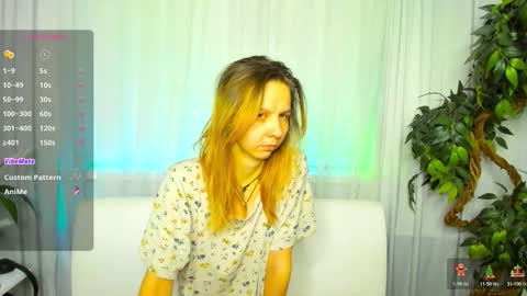 Snapshot of _mari_so chatting on 1, 11, 2025 Scarlett online show from 1, 11, 2025