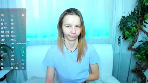 Snapshot of _mari_so chatting on 4, 11, 2025 Scarlett online show from 4, 11, 2025