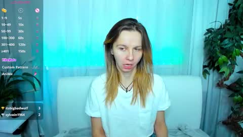 Snapshot of _mari_so chatting on 23, 11, 2025 Scarlett online show from 23, 11, 2025