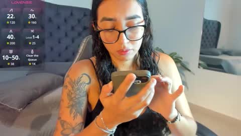 Snapshot of _maria_foxx_ chatting on 7, 10, 2025 Maria online show from 7, 10, 2025