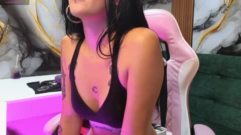 Snapshot of _marianhills45 chatting on 11, 4, 2026 _marianhills45 online show from 11, 4, 2026