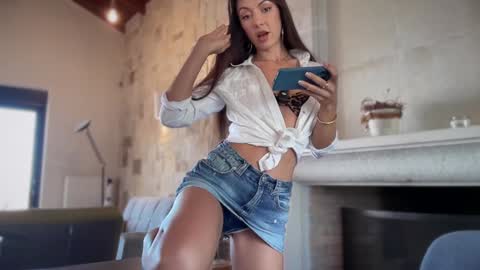 Snapshot of _mariarty_ chatting on 1, 10, 2025 Marie - -25 discount online show from 1, 10, 2025