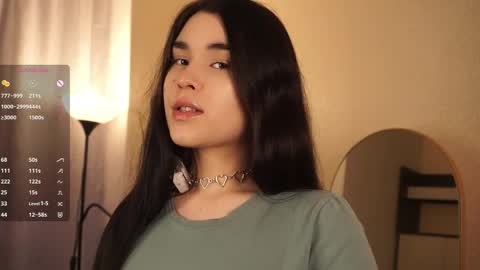  Gwen  online show from 6, 4, 2026